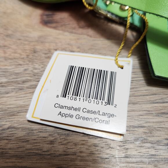 NWT BAEKGAARD Genuine Leather Apple & Coral Clamshell Travel Case w/ Tag  L - Picture 4 of 9